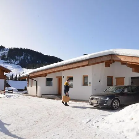 Apartament Alpengluehen *